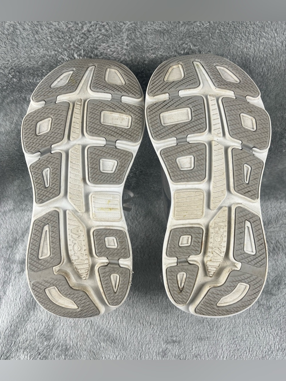 Hoka Bondi 9 Womens Size 7B Gray White Athletic Running Shoe Sneaker Comfort - Picture 11 of 11